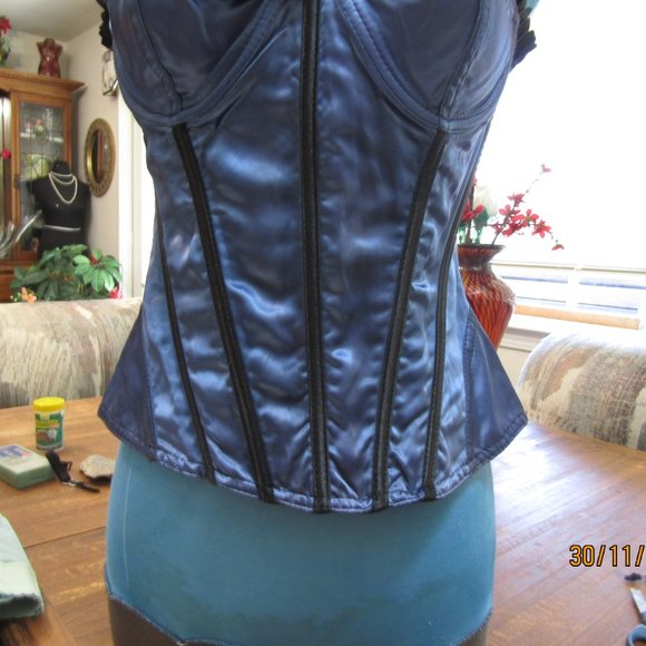 Fredrick's boned blue strapless corset bust 36 - Picture 5 of 6